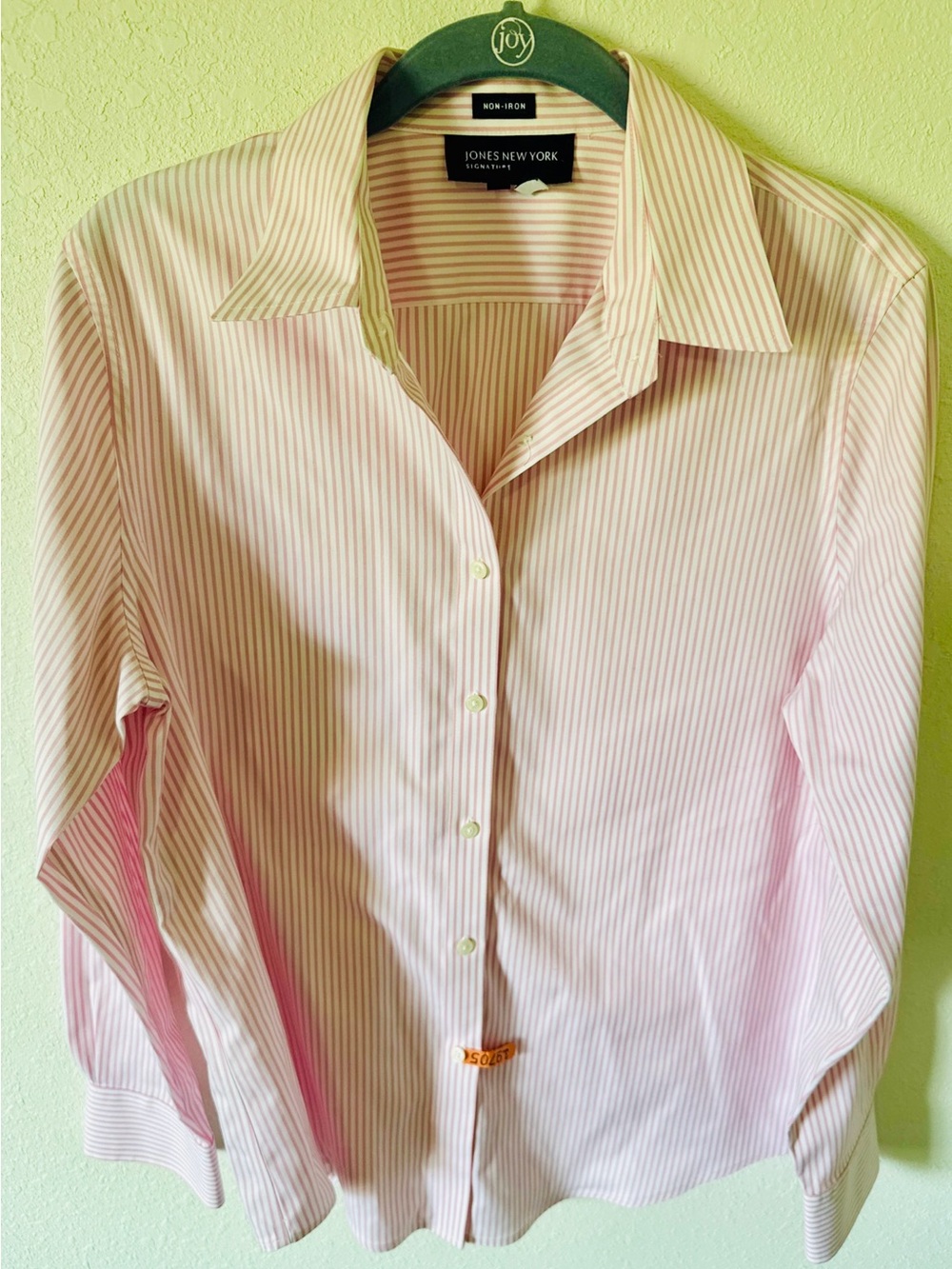 Jones New York Pink and White Striped Dress Shirt No Iron Size Medium